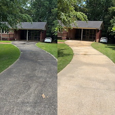 Driveway-Cleaning-Sidewalk-Cleaning-House-Wash-Auburn-AL 3